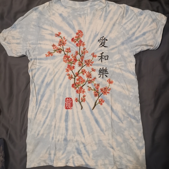 💎UO X Artist Union Cherry Blossom Tie Dye Tee - Picture 3 of 9